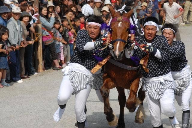 馬入れ神事