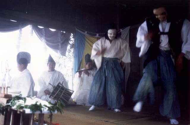 稲含神社春季例大祭