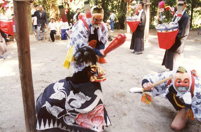 諏訪神社 佐々良舞