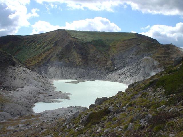 玉川温泉の北投石 / 秋田県 -【JAPAN 47 GO】