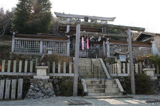 国城神社