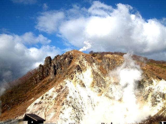 日和山の噴煙