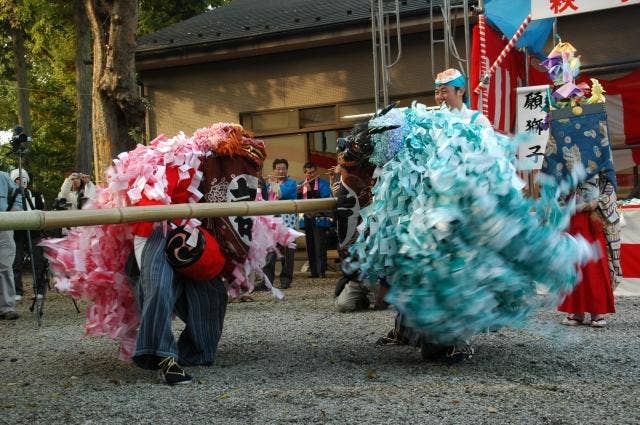 東山神社獅子舞