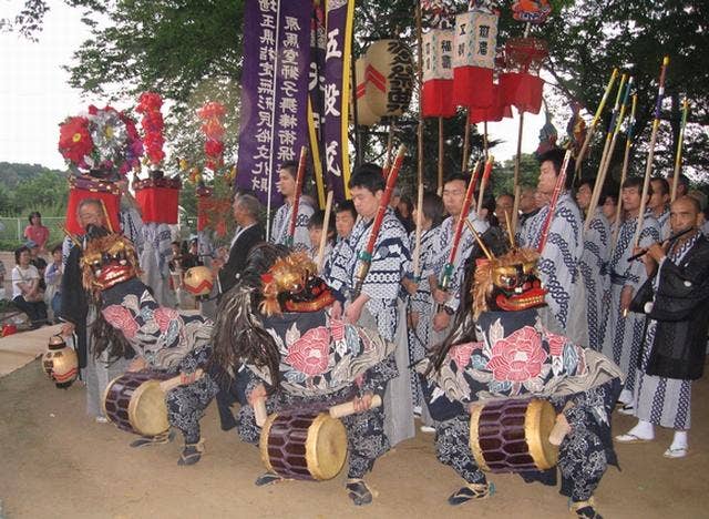 原馬室の獅子舞