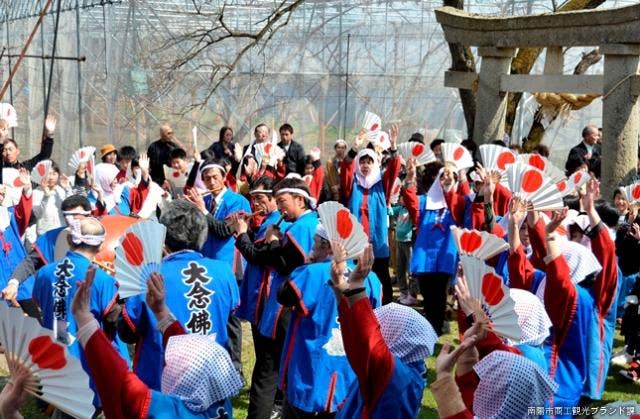 鍋田念仏踊り