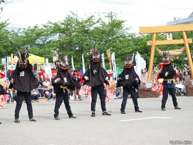 少年少女河井獅子踊り