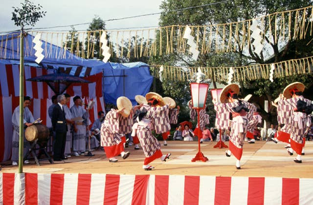 直方日若踊り