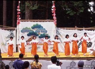 加茂の花踊り