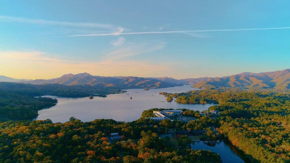 裏磐梯高原（桧原湖付近）の紅葉