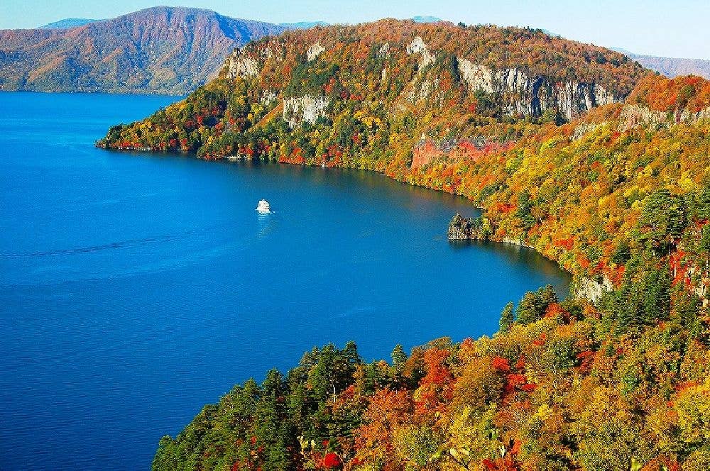 十和田湖・十和田大館樹海ライン沿線の紅葉