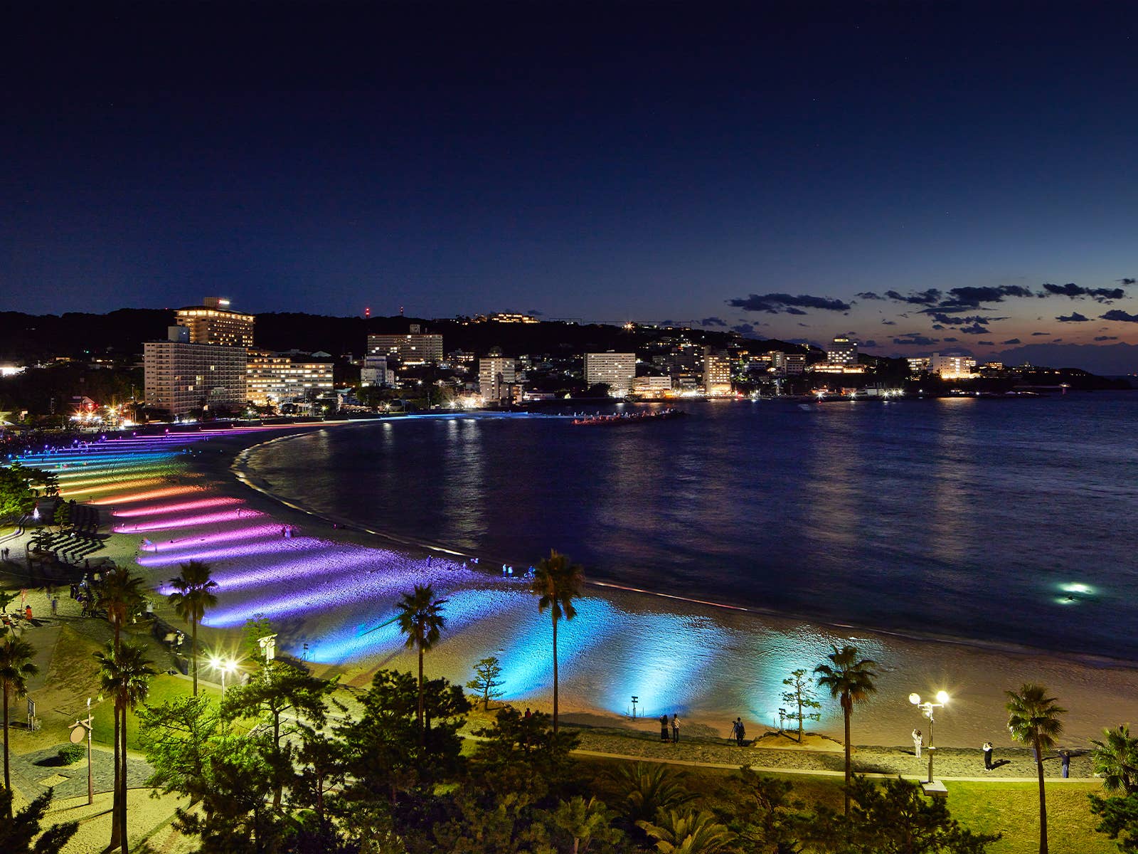 SHIRARAHAMA LIGHT PARADE by FeStA LuCe