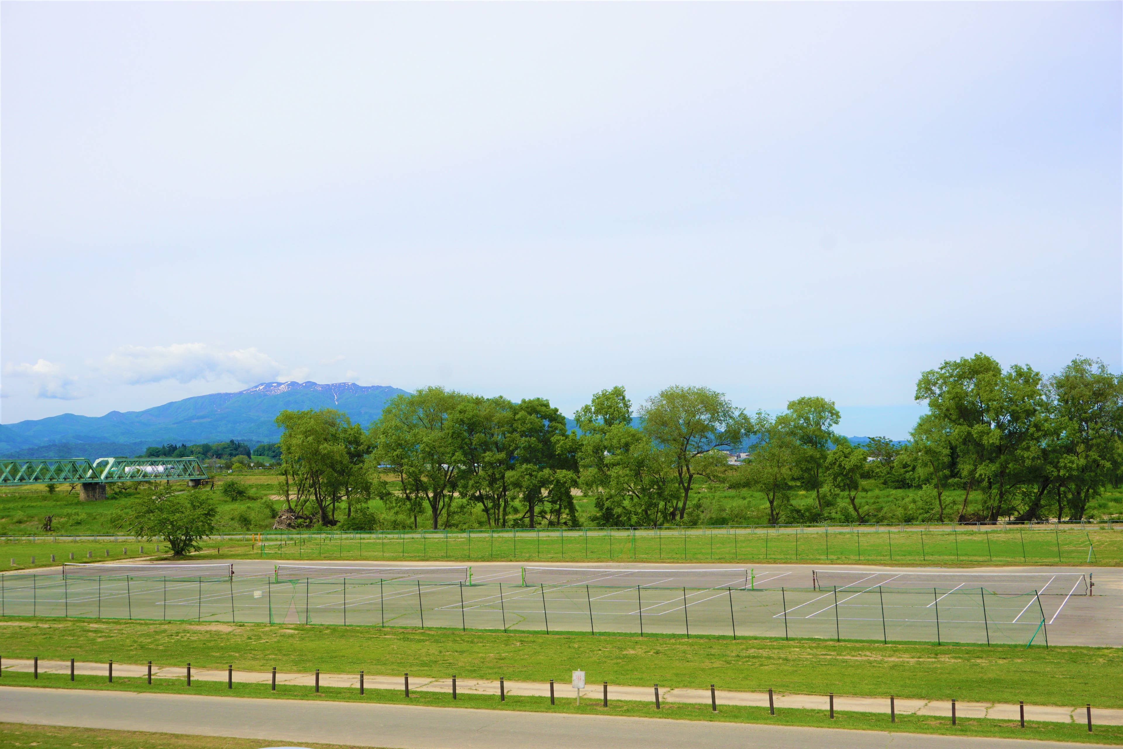 最上川中山緑地（運動広場など）