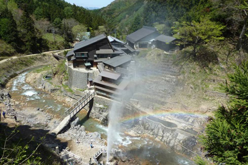 地獄谷温泉後楽館