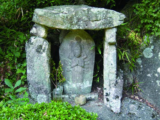 妙覚寺のマリア観音（野尻地区）