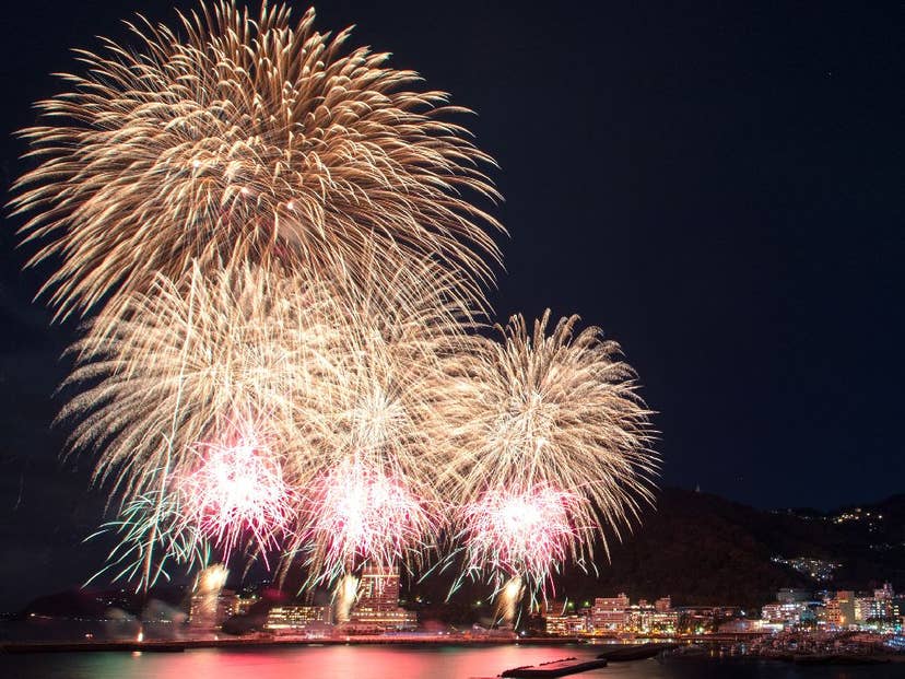 夏季熱海海上花火大会