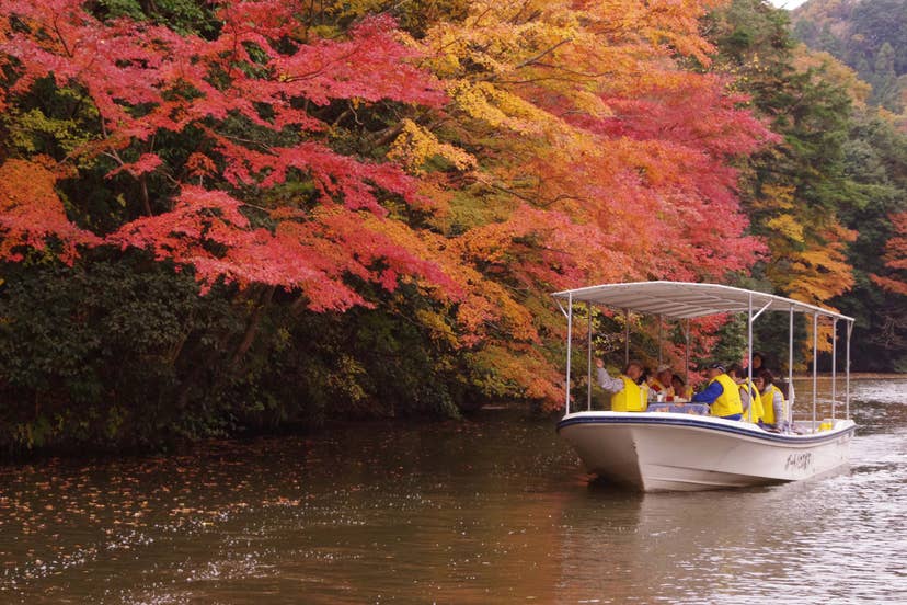 亀山湖の紅葉