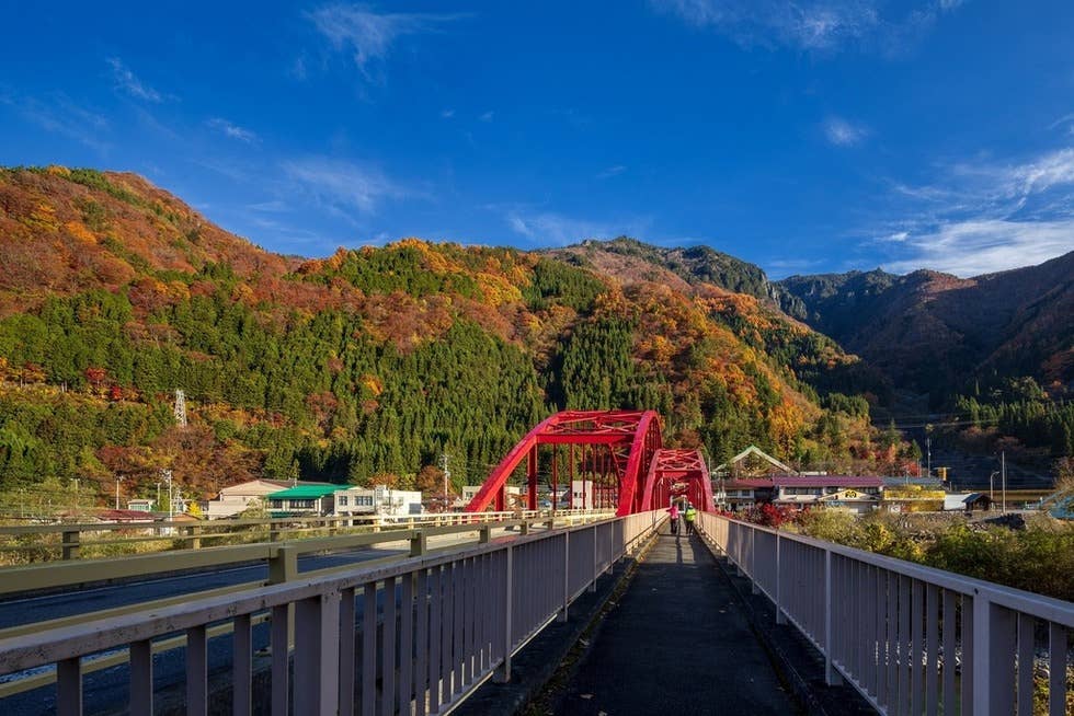 栃尾温泉街