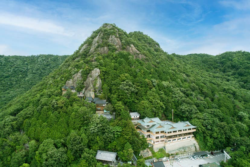 太郎坊宮（阿賀神社）