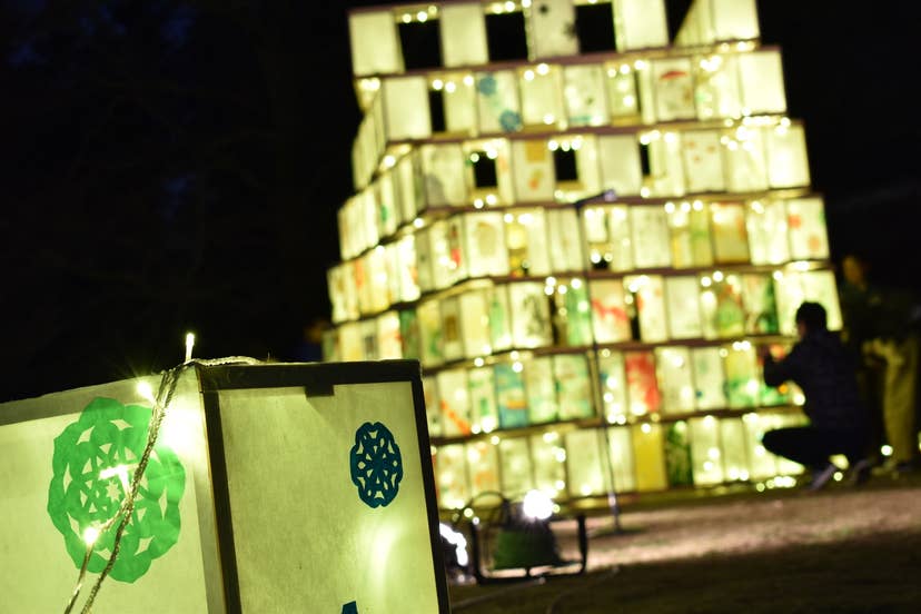 Monument light-up