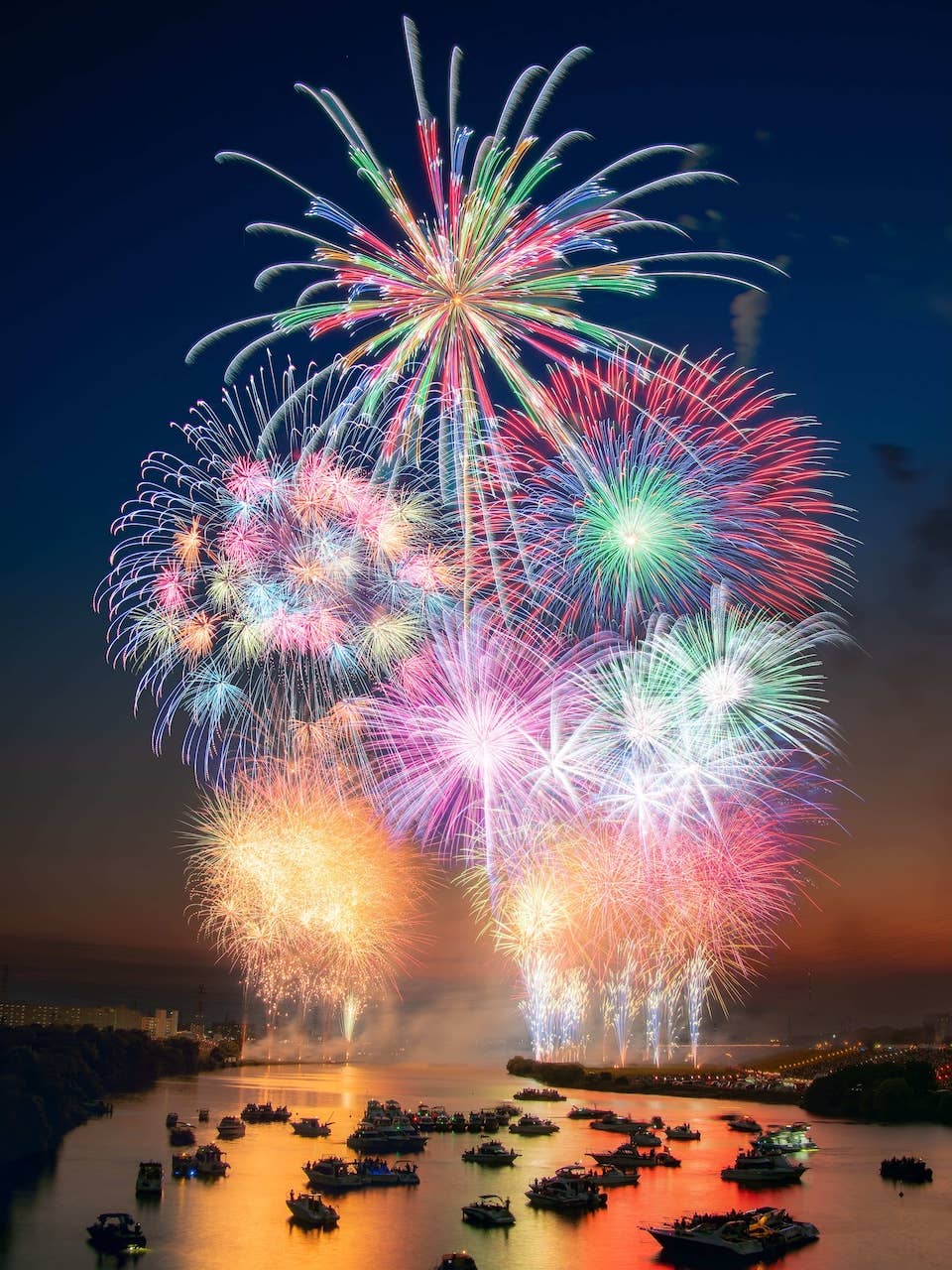 The 65th Itabashi Fireworks Festival commemorating the 100th anniversary of the Arakawa Floodway