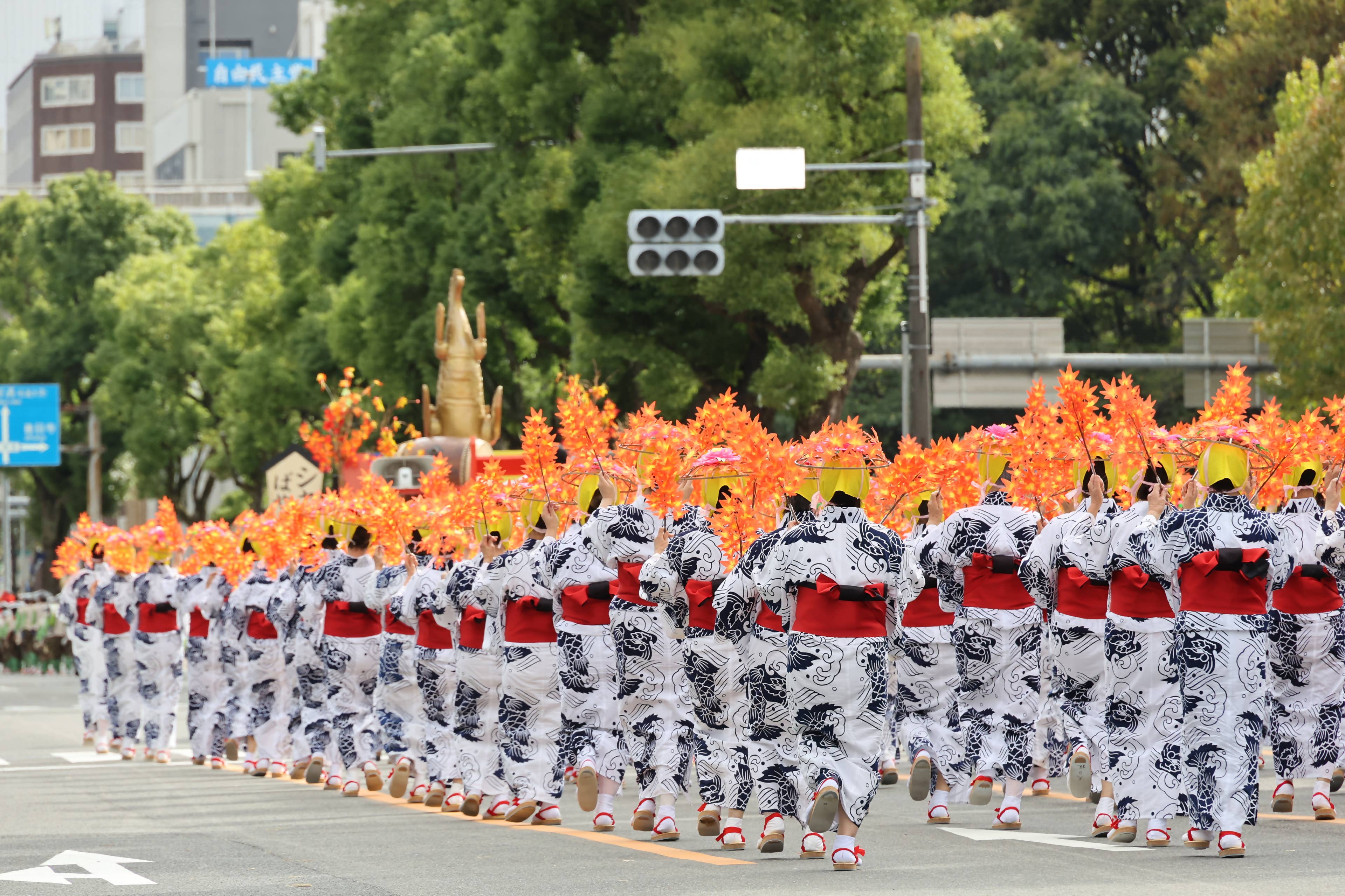 郷土英傑行列（シャチばやし隊）